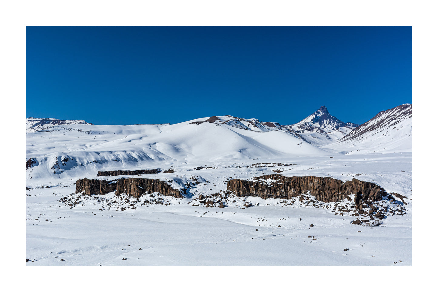 Valle de Los Cóndores y Cerro Campanario 2
