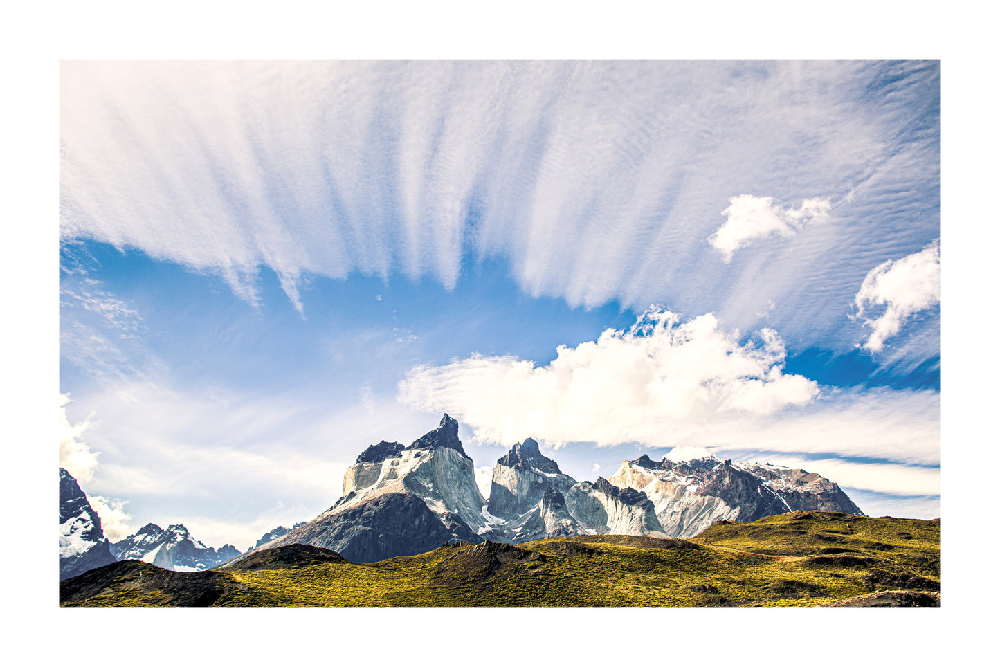 Cuernos del Paine bajo Nubes